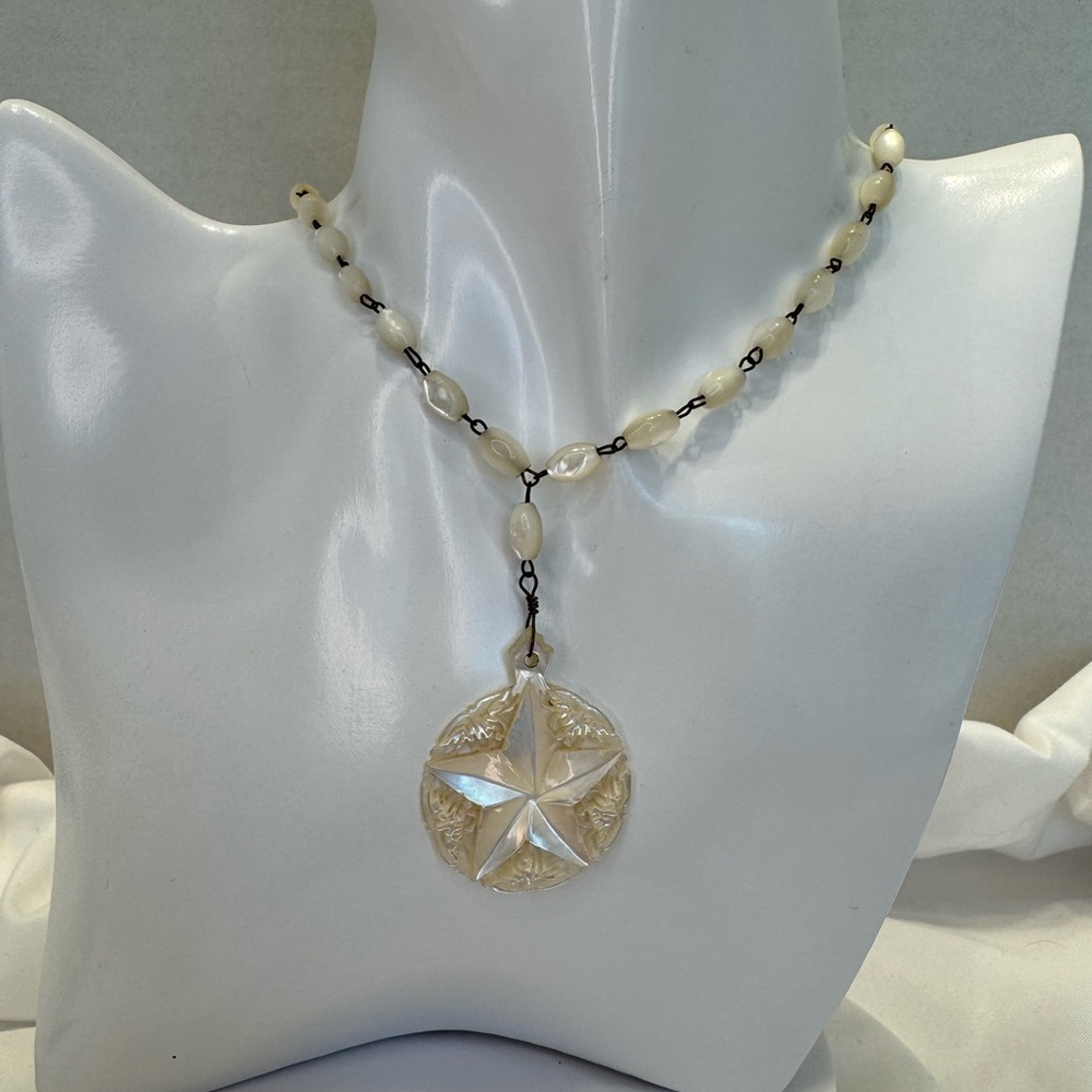 Elegant mother of Pearl Star of Bethlehem Pendant Necklace